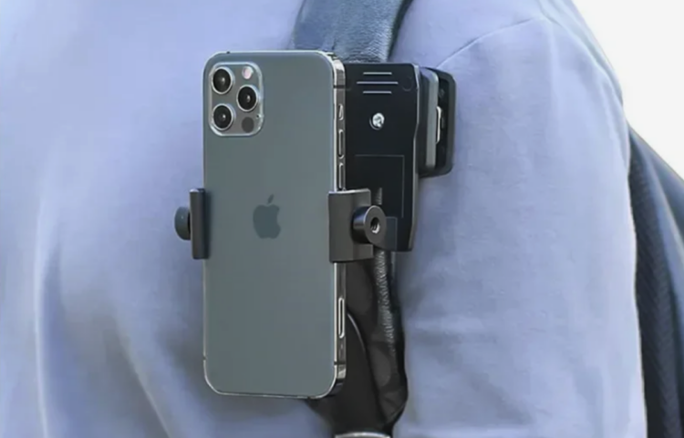 Держатель для телефона на лямку рюкзака. Изображение: AliExpress. Держатель для телефона на лямку рюкзака. Изображение: AliExpress. Фото.