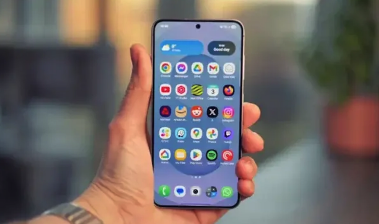 Samsung рассказала, какой будет новая линейка Galaxy S26. Samsung может стать лучше. Изображение: IVEDIA. Фото.