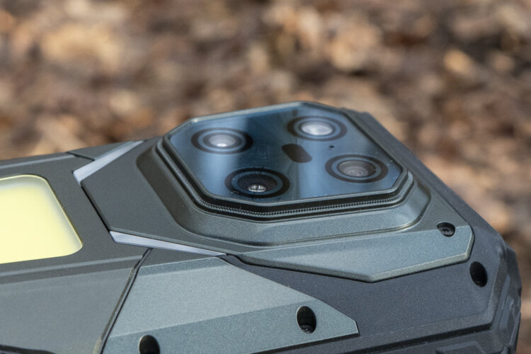 Как снимает Doogee V Max LR. Говорить о выпирании модуля при такой толщине как-то странно. Фото.