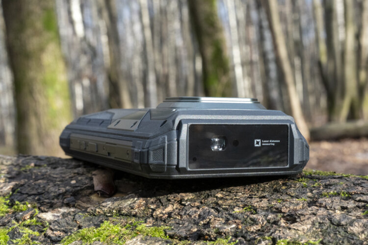 Что особенного в Doogee V Max LR. Полноценный лазерный дальномер и целеуказателем в виде красной точки, как на лазерной указке. Фото.