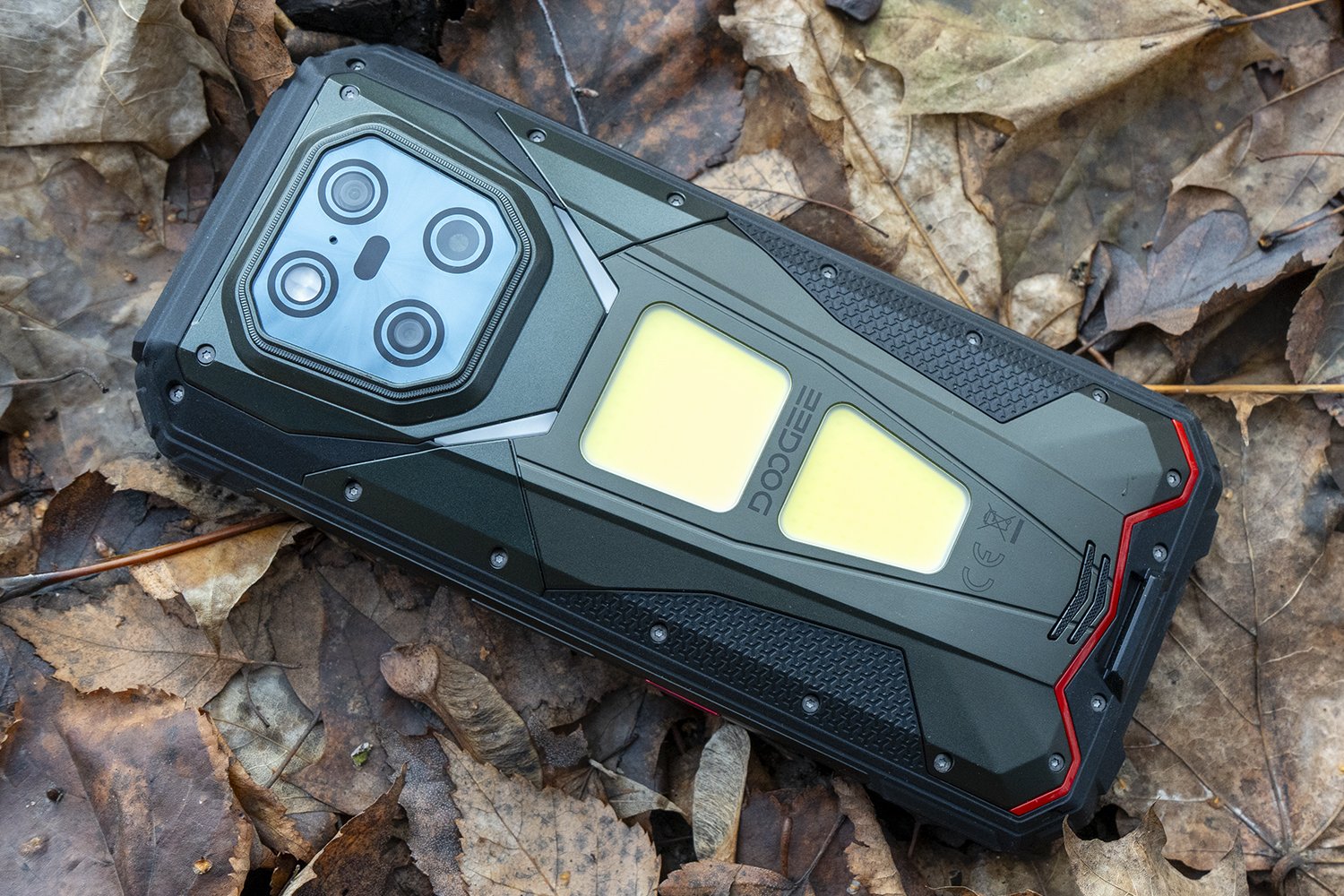 Стоит ли покупать Doogee V Max LR. Этот смартфон не для всех, но для самых суровых пользователей. Стоит ли покупать Doogee V Max LR. Этот смартфон не для всех, но для самых суровых пользователей. Фото.