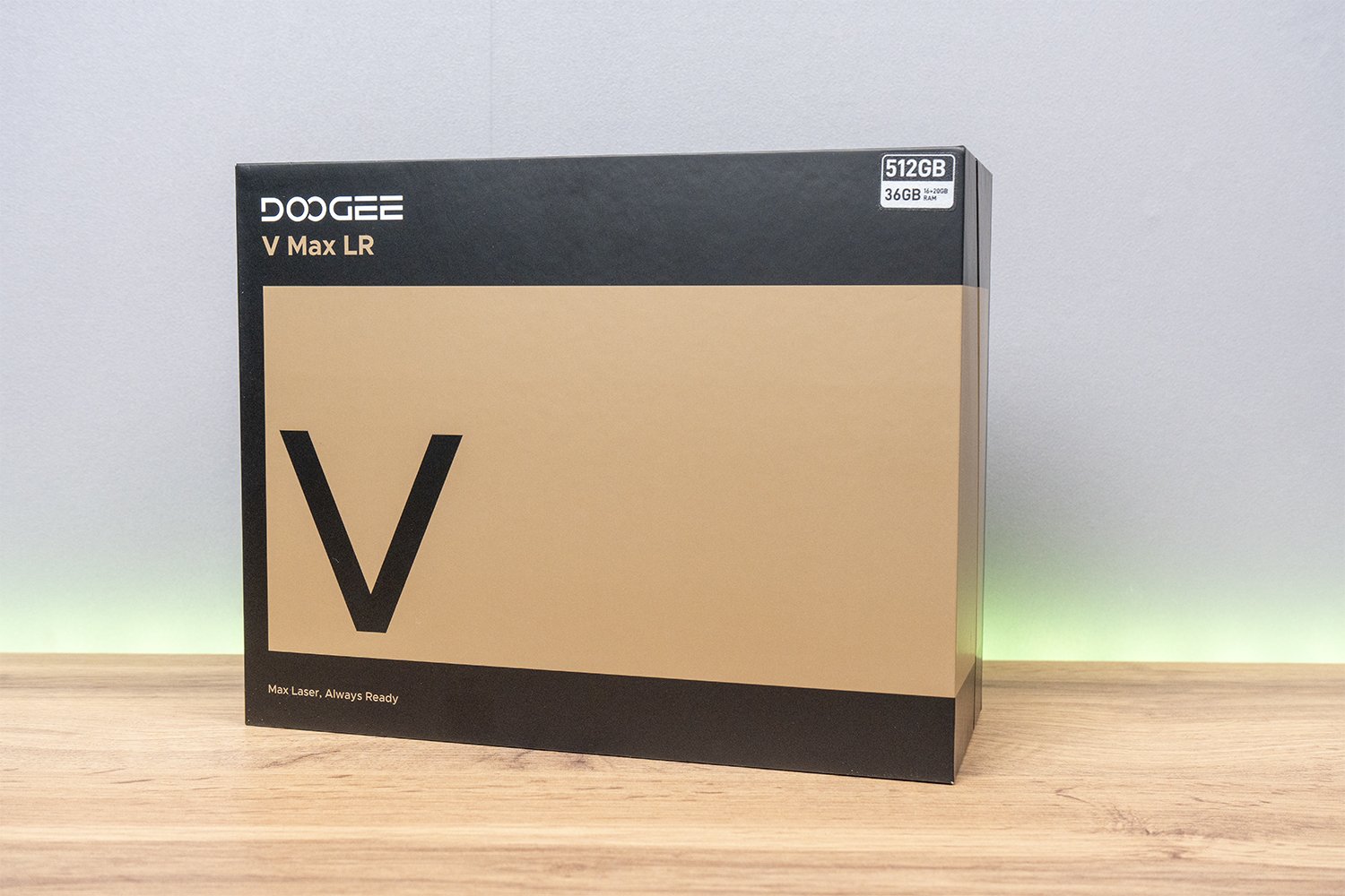 Обзор Doogee V Max LR. Вот в такой коробке продается этот смартфон. Обзор Doogee V Max LR. Вот в такой коробке продается этот смартфон. Фото.