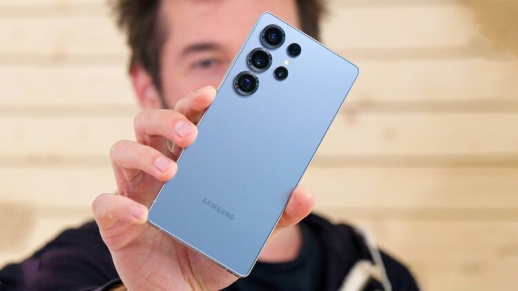 Почему дорожают смартфоны Samsung. Ждем новый дизайн и полностью переработанные внутренности. Изображение: gsmarena.com. Почему дорожают смартфоны Samsung. Ждем новый дизайн и полностью переработанные внутренности. Изображение: gsmarena.com. Фото.