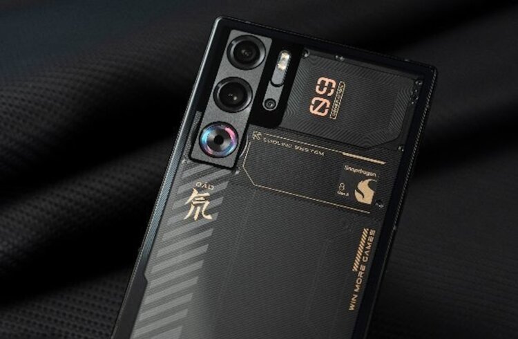 Лучшие бренды смартфонов для мобильных игр. Что выбрать геймеру в 2025 году. Игровые смартфоны — не самое распространенное направление, но они есть. Изображение: Спорт-Экспресс. Лучшие бренды смартфонов для мобильных игр. Что выбрать геймеру в 2025 году. Игровые смартфоны — не самое распространенное направление, но они есть. Изображение: Спорт-Экспресс. Фото.