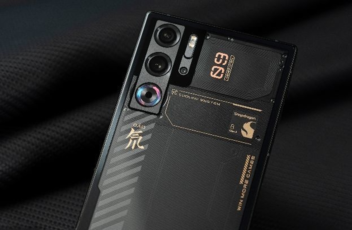 Лучшие бренды смартфонов для мобильных игр. Что выбрать геймеру в 2025 году. Игровые смартфоны — не самое распространенное направление, но они есть. Изображение: Спорт-Экспресс. Лучшие бренды смартфонов для мобильных игр. Что выбрать геймеру в 2025 году. Игровые смартфоны — не самое распространенное направление, но они есть. Изображение: Спорт-Экспресс. Фото.