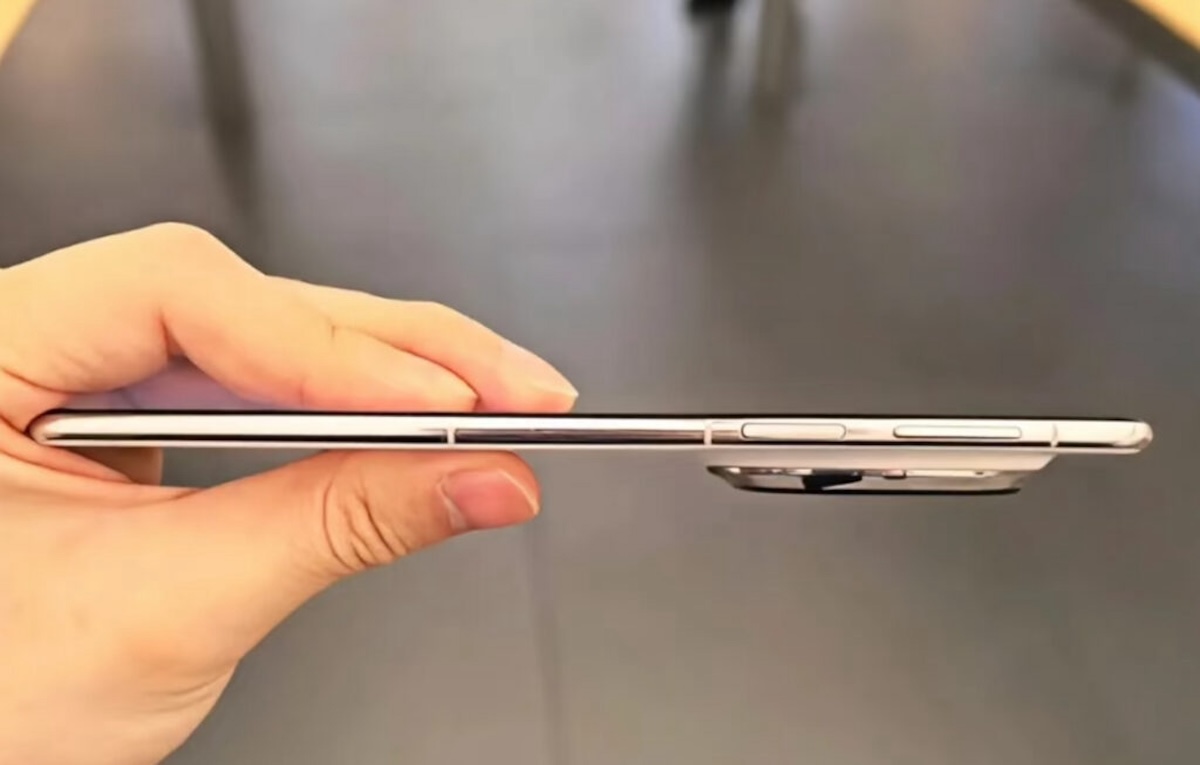 Когда выйдет ультратонкий HUAWEI Mate 70 Air, и как он изменит индустрию Когда выйдет ультратонкий HUAWEI Mate 70 Air, и как он изменит индустрию