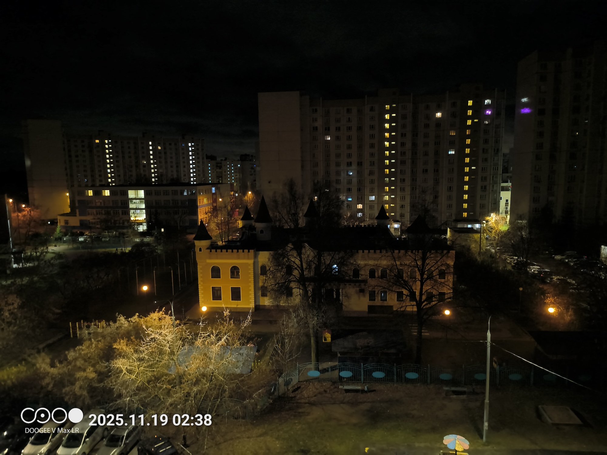 Дикий смартфон с лазерным дальномером и фонарем для кемпинга. Обзор Doogee V Max LR. Как снимает Doogee V Max LR. Дикий смартфон с лазерным дальномером и фонарем для кемпинга. Обзор Doogee V Max LR. Как снимает Doogee V Max LR. Фото.