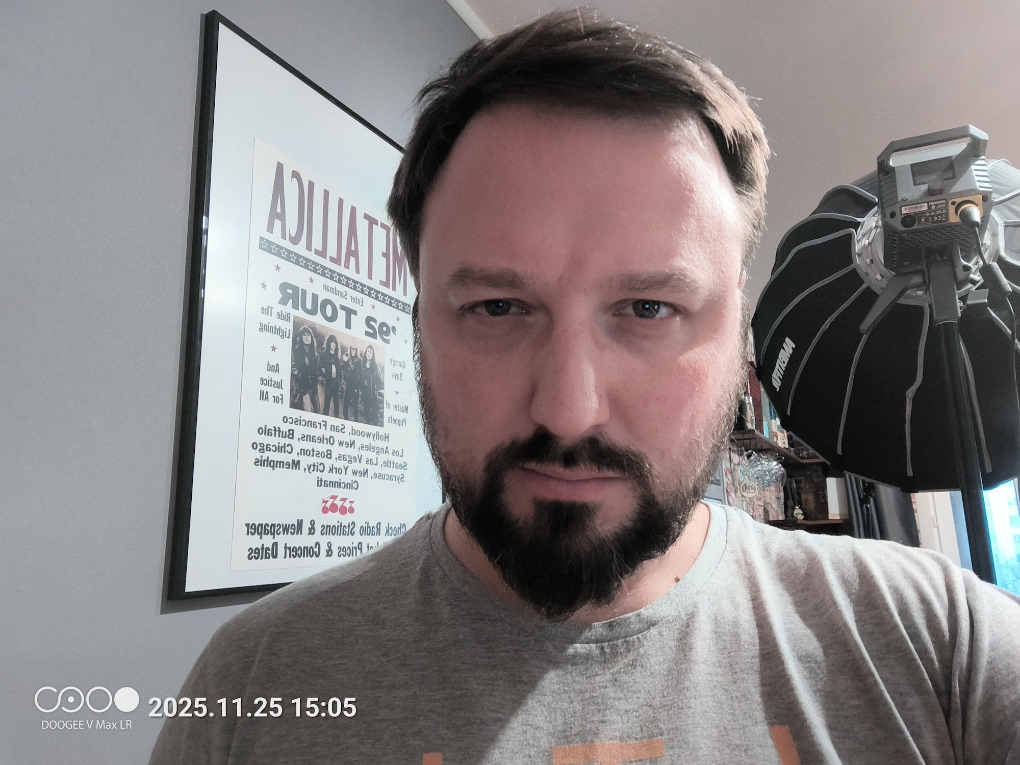 Дикий смартфон с лазерным дальномером и фонарем для кемпинга. Обзор Doogee V Max LR. Как снимает Doogee V Max LR. Дикий смартфон с лазерным дальномером и фонарем для кемпинга. Обзор Doogee V Max LR. Как снимает Doogee V Max LR. Фото.