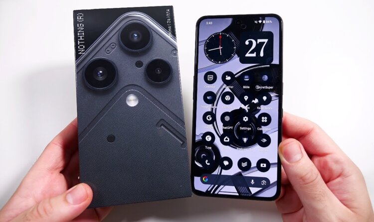 В Россию привезли британский смартфон Nothing Phone (3a) Lite. Он круче китайцев и стоит меньше 20 тысяч. Новый смартфон Nothing приехал в Россию. Изображение: Nick Ackerman. Фото.