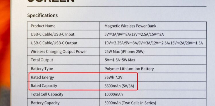 На сколько реальных зарядок телефона хватит повербанка с Qi2 на 10 000 мАч. Производители отображают реальные данные о повербанках на обратной стороне. Фото: androidauthority. Фото.