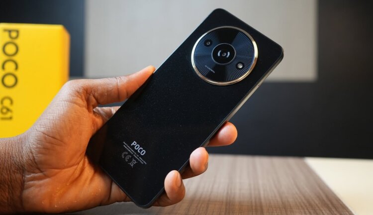 Плюсы и минусы смартфонов с «шайбой». Тот случай, когда «шайба» — маркетинговая уловка. Изображение: Audu Buba. Плюсы и минусы смартфонов с «шайбой». Тот случай, когда «шайба» — маркетинговая уловка. Изображение: Audu Buba. Фото.