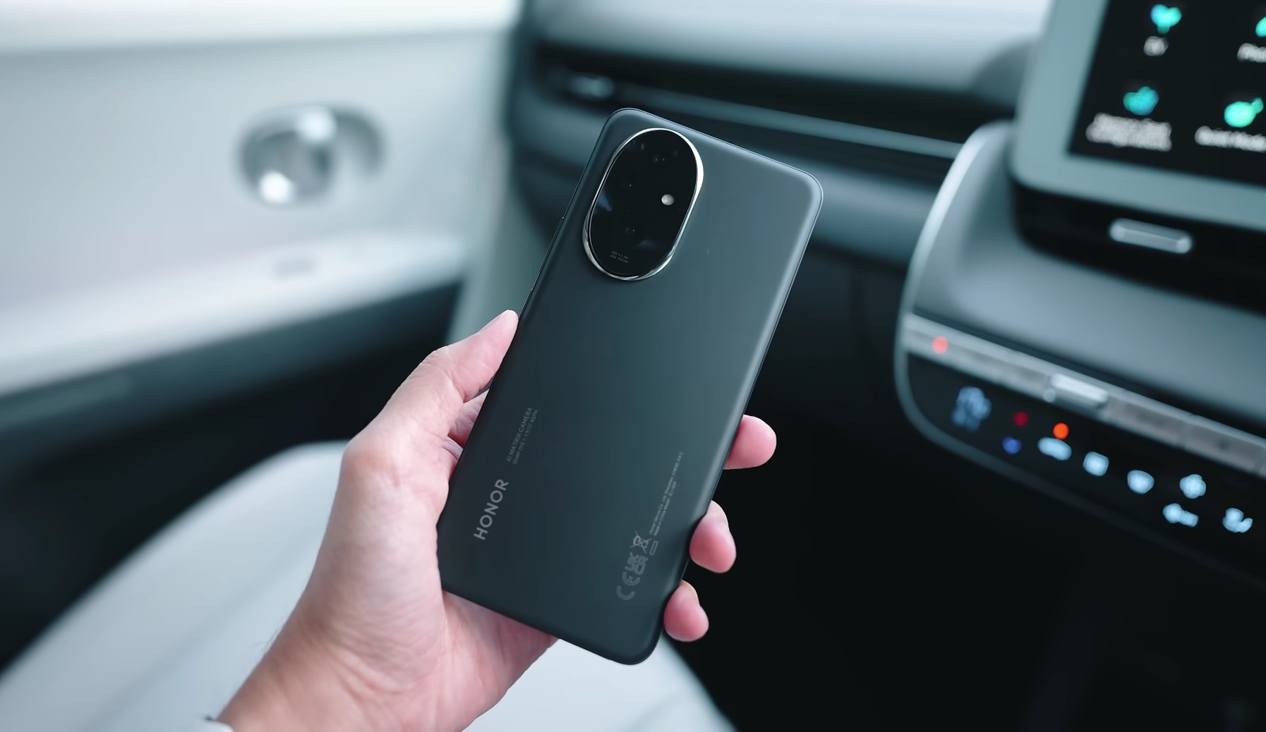 Нашел лучший смартфон до 20 тысяч. Он вышел год назад, но все еще круче любого Xiaomi и realme Нашел лучший смартфон до 20 тысяч. Он вышел год назад, но все еще круче любого Xiaomi и realme