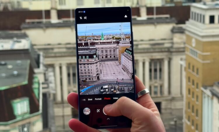 Какая камера у nubia Z80 Ultra. Ультимативный камерофон с тремя фокусными расстояниями камеры. Изображение: ASBYT. Фото.