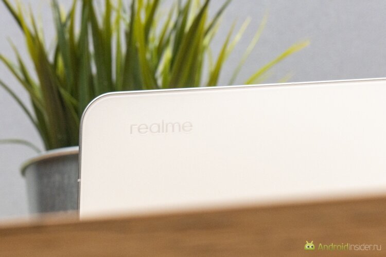 Смартфон с флагманской производительностью. realme уже не первый год показывает как делать производительные смартфоны. Смартфон с флагманской производительностью. realme уже не первый год показывает как делать производительные смартфоны. Фото.