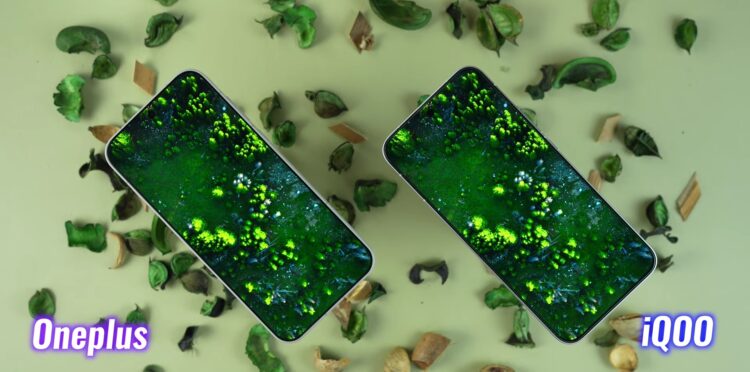 Сравнение OnePlus 15 и iQOO 15. Экран OnePlus 15 выглядит чуть эстетичнее. Изображение: HansTechTalk. Фото.