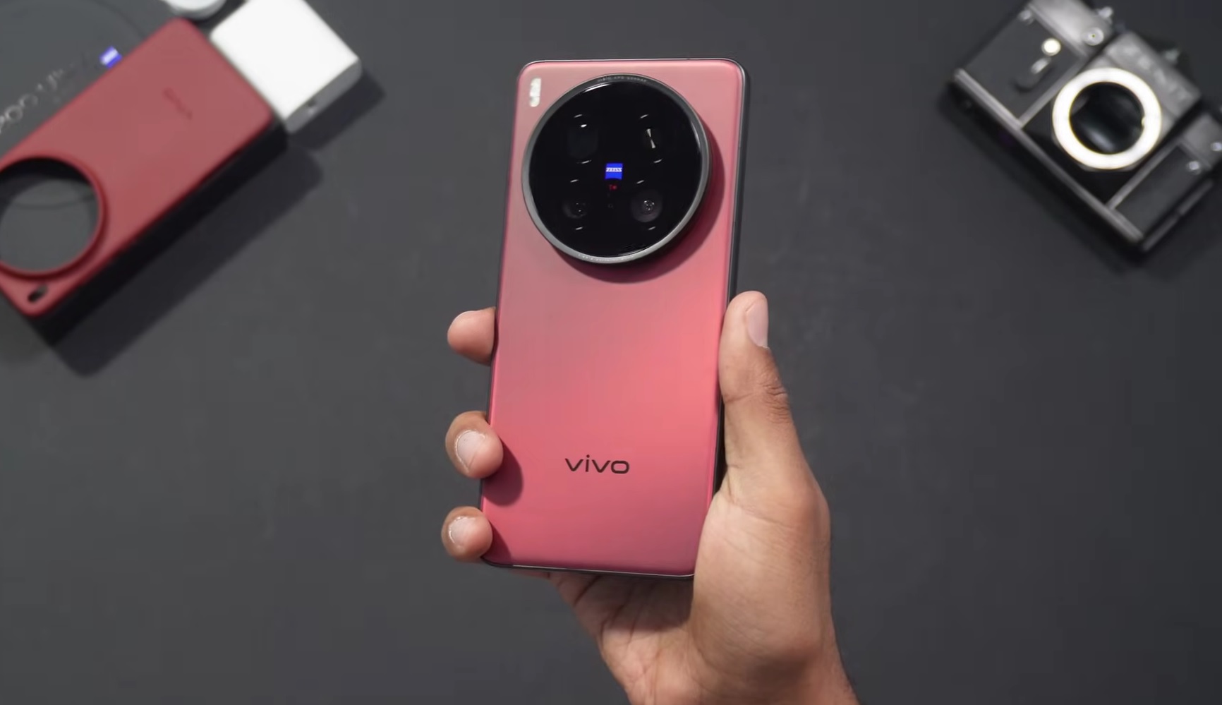 Выйдет ли vivo X300 Ultra в России, и чем он будет круче остальных камерофонов