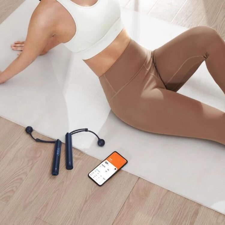 Умная скакалка Xiaomi. Считает количество прыжков и не только. Фото.