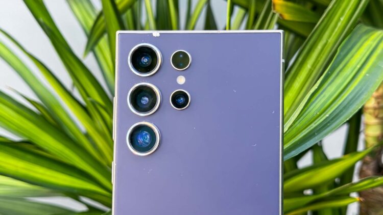 Galaxy S26 Ultra можно пропустить: Samsung обновит S27 Ultra так, что вы точно захотите его купить. Дизайн блока камер тоже, скорее всего, претерпит изменения. Фото.