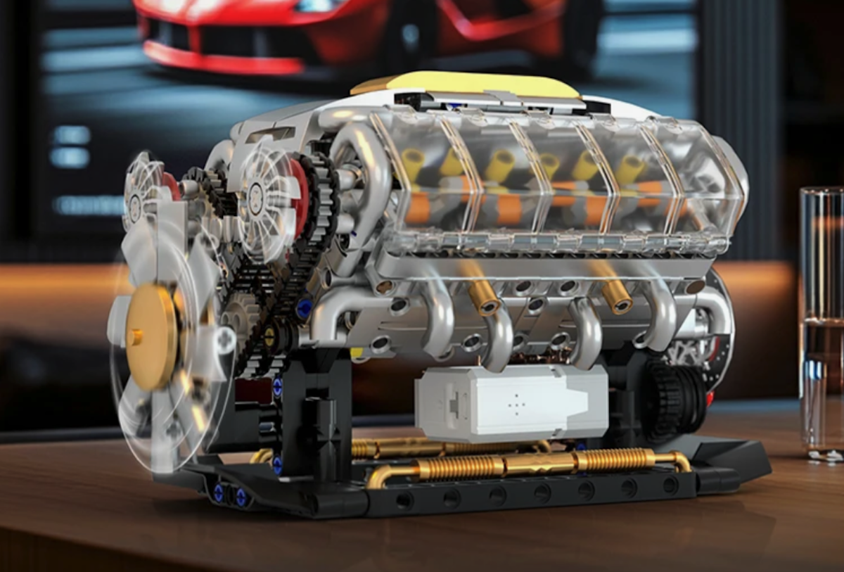 Конструктор V8-двигателя на 692 детали. Изображение: AliExpress. Фото.