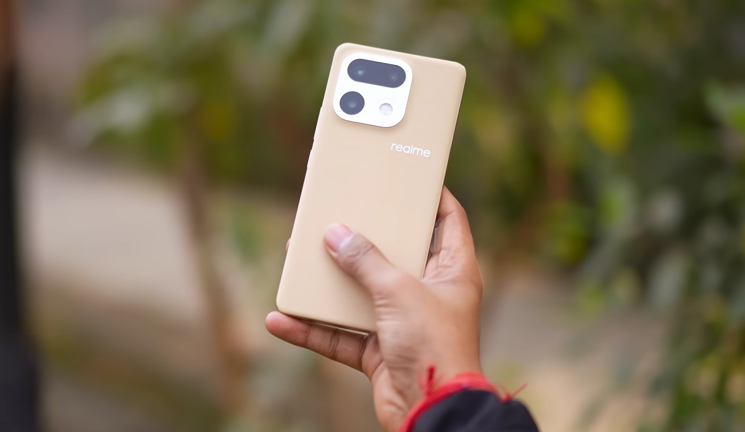 На AliExpress завезли realme 16 Pro+. Это лучший камерофон до 30000 рублей в 2026 году