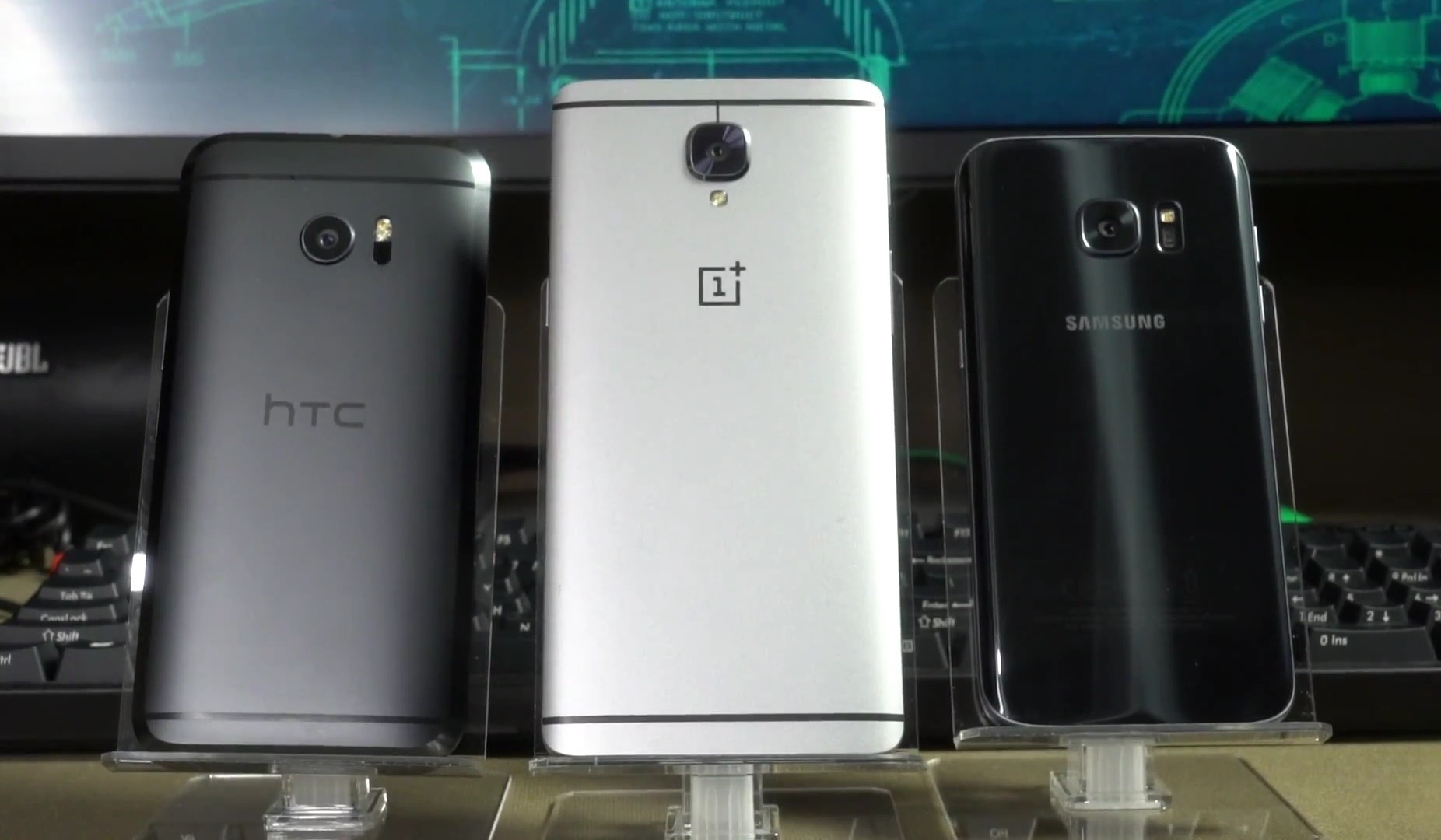 Как изменились смартфоны с 2016 по 2026 год Как изменились смартфоны с 2016 по 2026 год