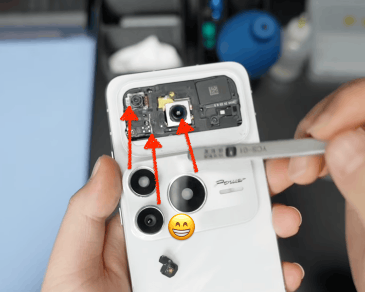 Вы думали, у этого смартфона 3 камеры? Как Honor опозорилась при копировании iPhone 17 Pro. Эй, Honor, куда вы дели третью камеру? Изображение: YouTube. Фото.