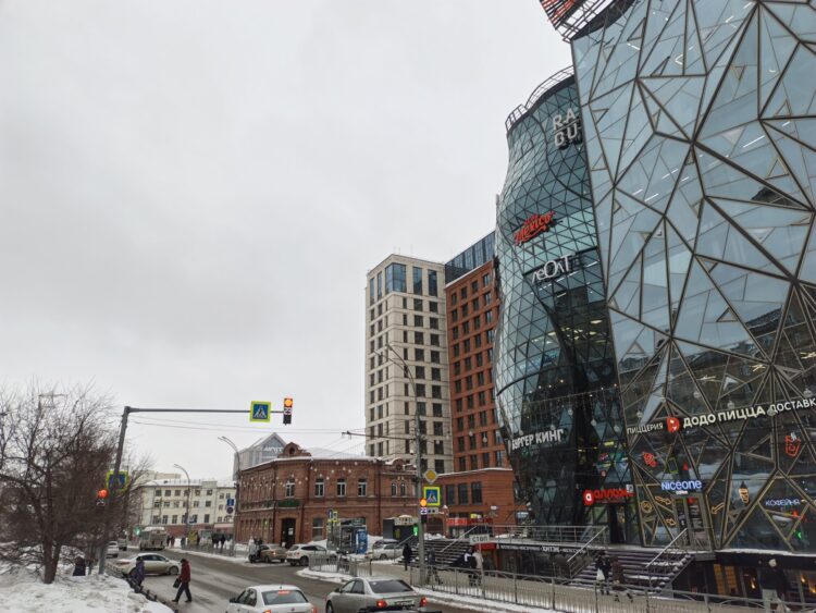 Днём снимки получаются хорошими. Фото.