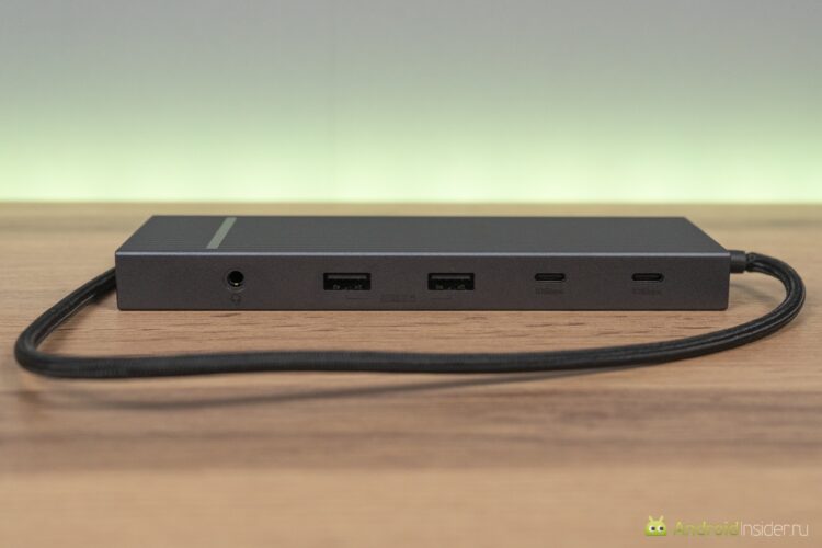 UGREEN Revodok 12-in-1 CM886 — лучший хаб для ноутбука. Другая сторона. Фото.