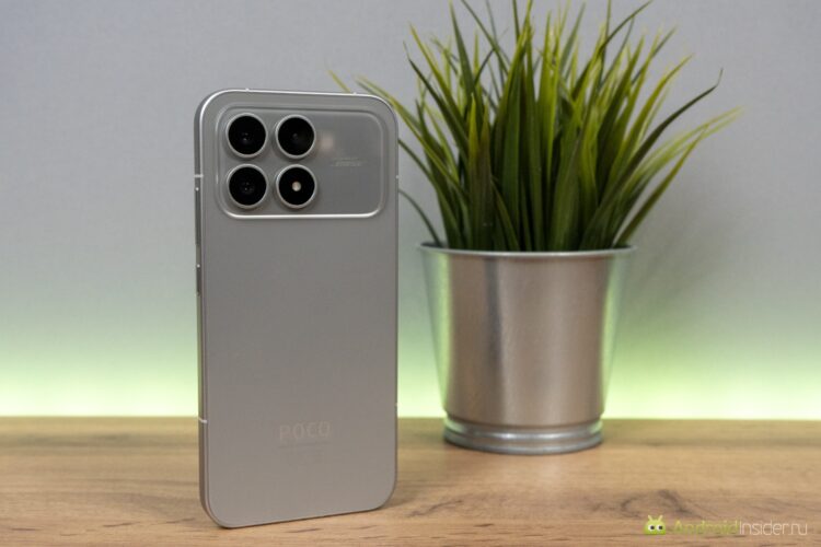 Дополнительные особенности. В остальном это просто современный стильный смартфон. Фото.