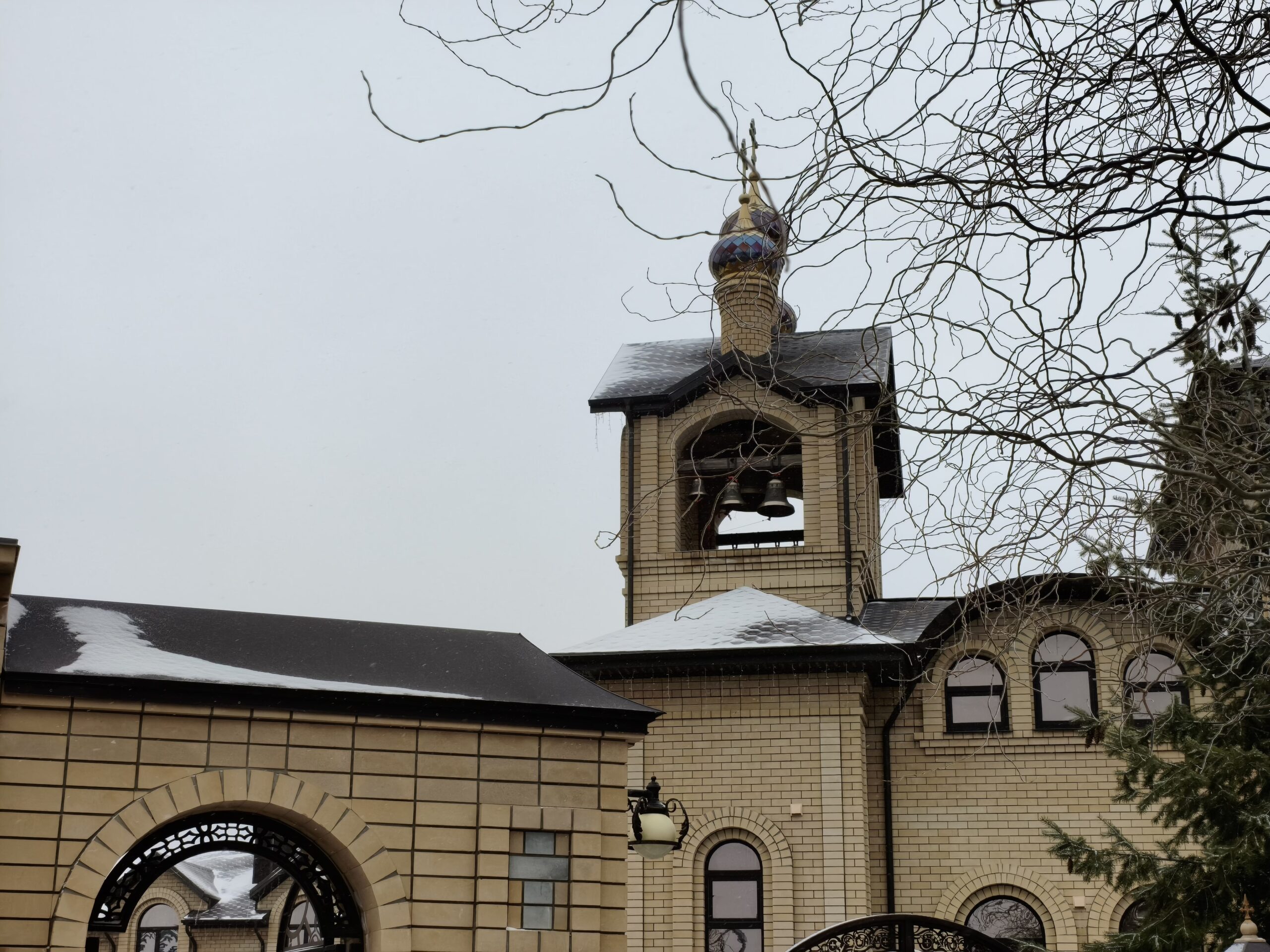 Подробный обзор POCO X8 Pro: если бы Apple занялась выпуском недорогих смартфонов на базе Android. Как снимает камера POCO X8 Pro. Фото.