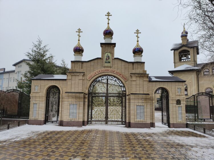 Подробный обзор POCO X8 Pro: если бы Apple занялась выпуском недорогих смартфонов на базе Android. Как снимает камера POCO X8 Pro. Фото.