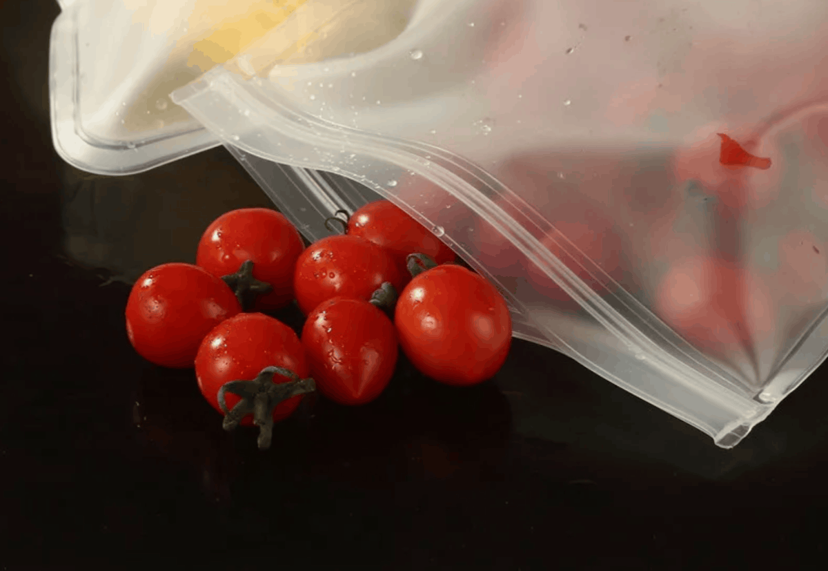 Силиконовые контейнеры для хранения продуктов. Изображение: AliExpress. Фото.