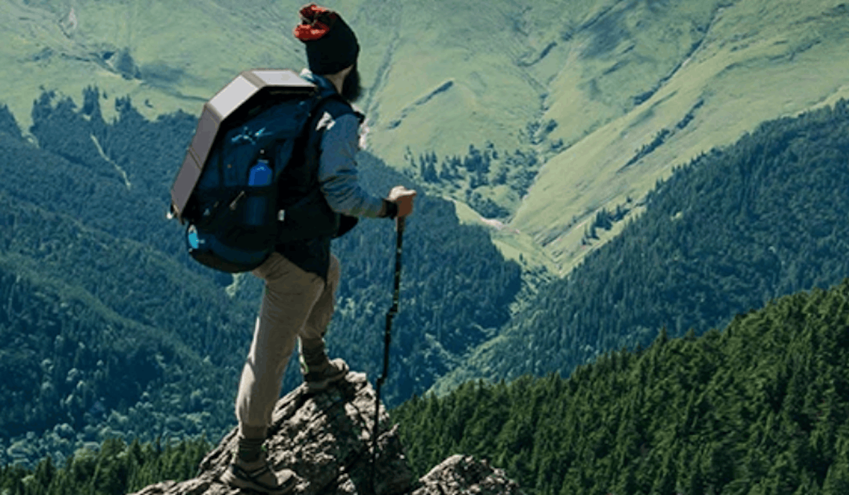 Складная солнечная панель на 30 Вт. Изображение: AliExpress. Фото.