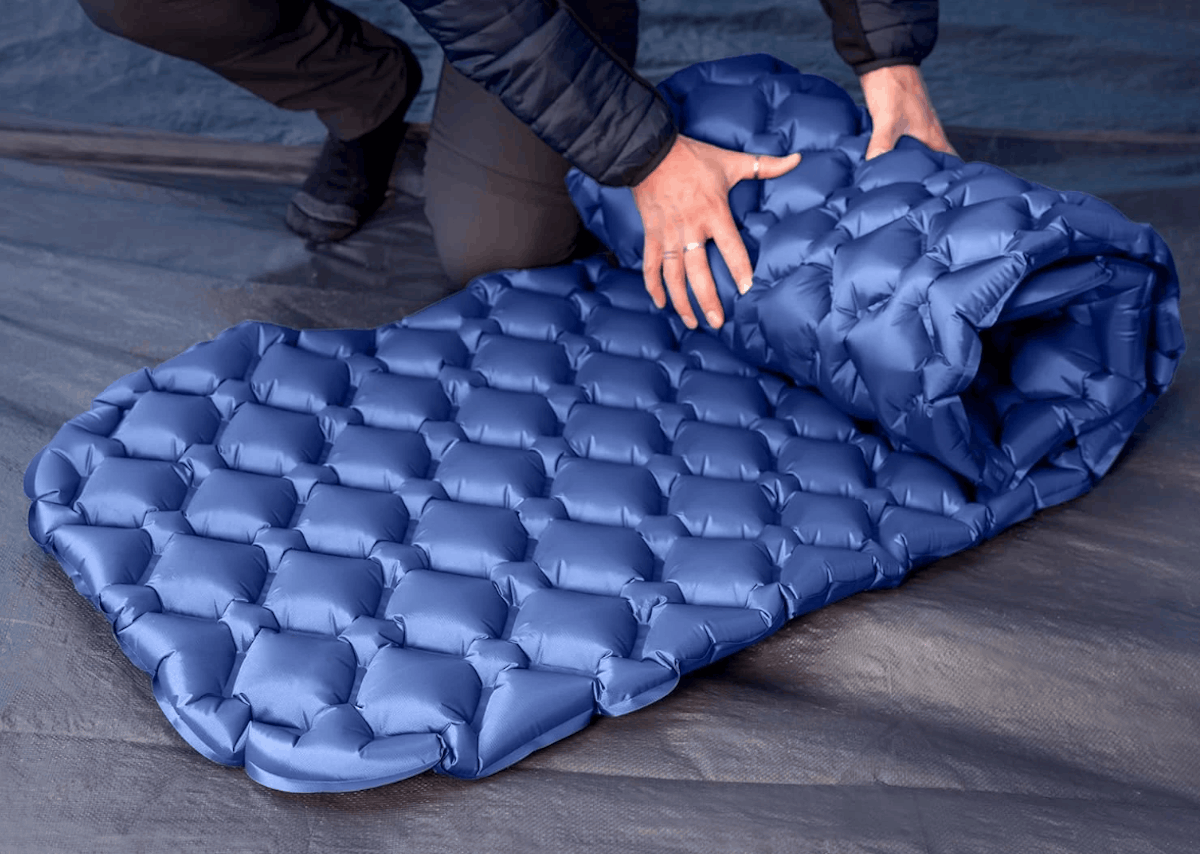 Надувной матрас для кемпинга. Изображение: AliExpress. Фото.