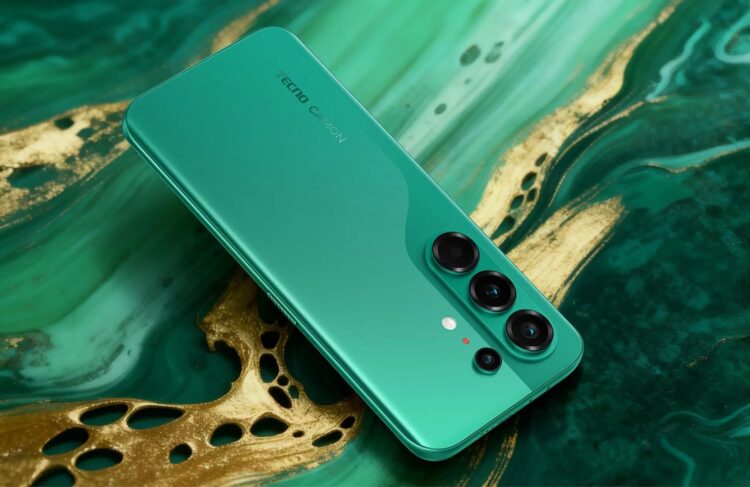 Отличия TECNO Camon 50 и Camon 50 Pro. У «прошки» изогнутый экран и камера с оптическим зумом. Изображение: TECNO. Фото.