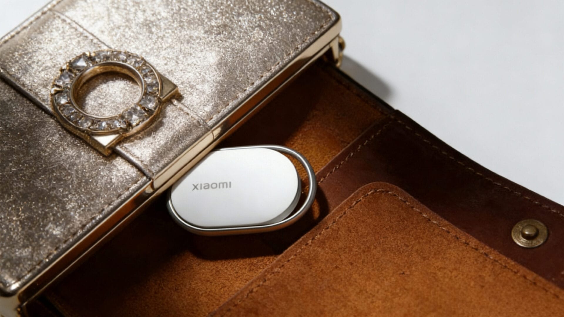 AirTag для Android и ультратонкий повербанк. Отличная альтернатива Apple AirTag. Изображение: xiaomitime.com. Фото.