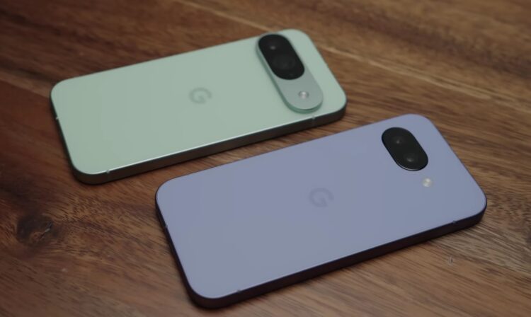 Компактные смартфоны Google Pixel. Недорогие компакты есть в арсенале Google. Изображение: Matthew Moniz. Фото.