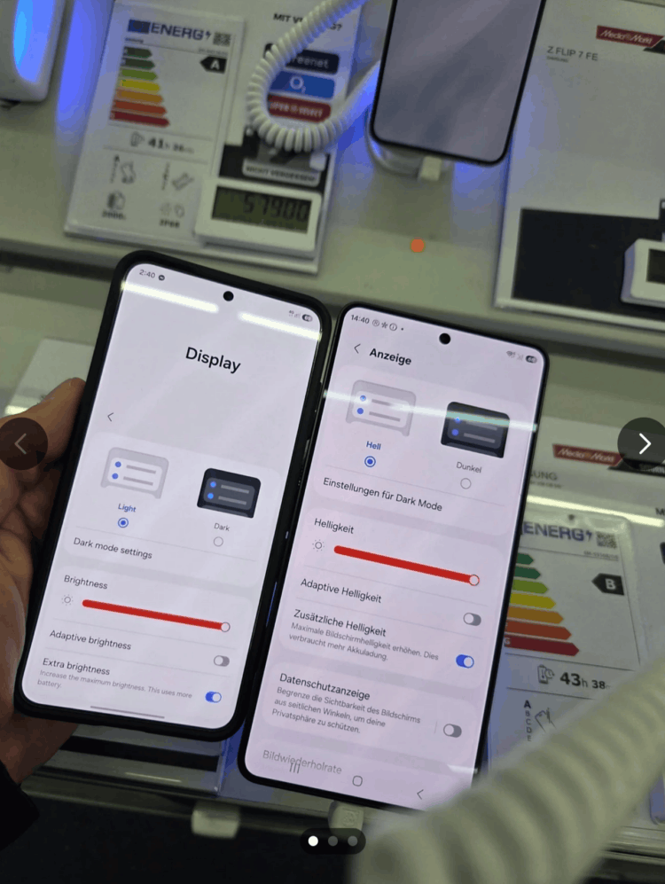 Как Samsung испортила экран Galaxy S26 Ultra. Справа — новинка. Изображение: IT Home. Фото.