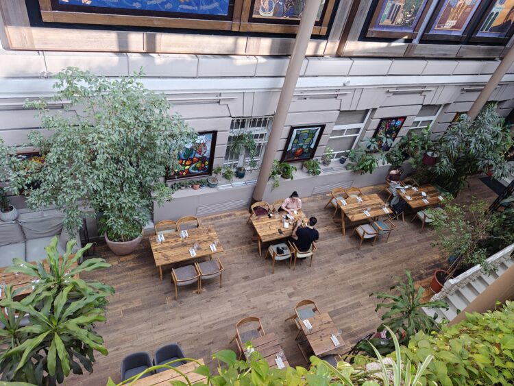 Как снимает realme 16 Pro+. Смартфон для портретов с телевиком и красивым корпусом. Съемка при дневном свете — тут все отлично. Как снимает realme 16 Pro+. Смартфон для портретов с телевиком и красивым корпусом. Съемка при дневном свете — тут все отлично. Фото.