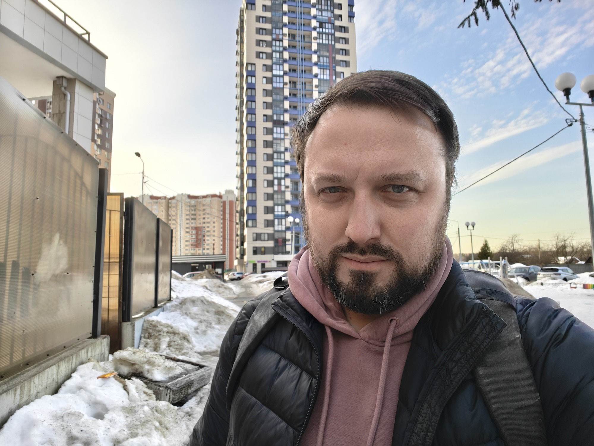 Как снимает realme 16 Pro+. Смартфон для портретов с телевиком и красивым корпусом. Фронтальная камера и ночная съемка. Как снимает realme 16 Pro+. Смартфон для портретов с телевиком и красивым корпусом. Фронтальная камера и ночная съемка. Фото.