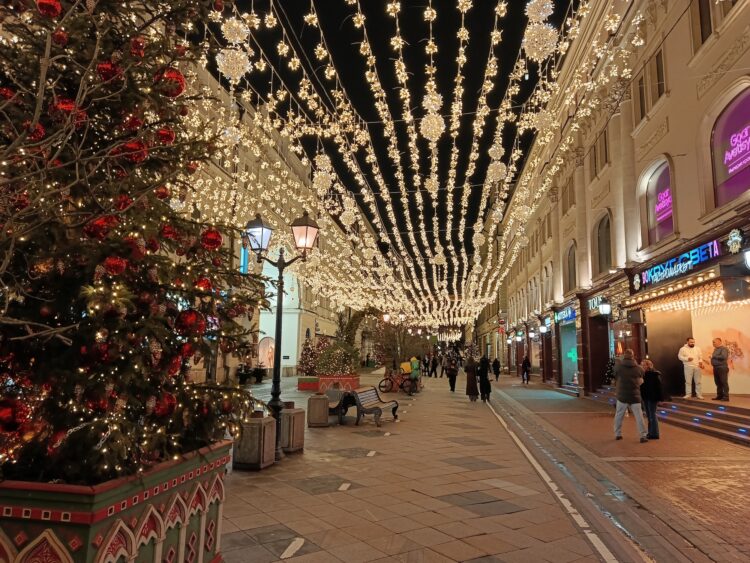 Сравнение камер Redmi Note 15 и realme C85. Redmi Note 15. Фото.