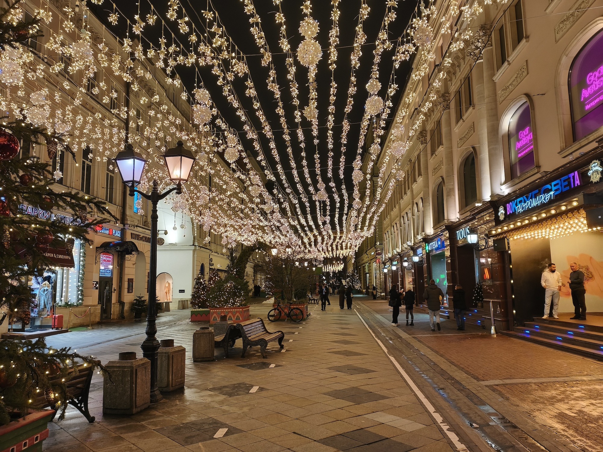 Мощный смартфон с топовым экраном и обычной камерой. Обзор POCO X8 Pro Max. Камера POCO X8 Pro Max. Фото.