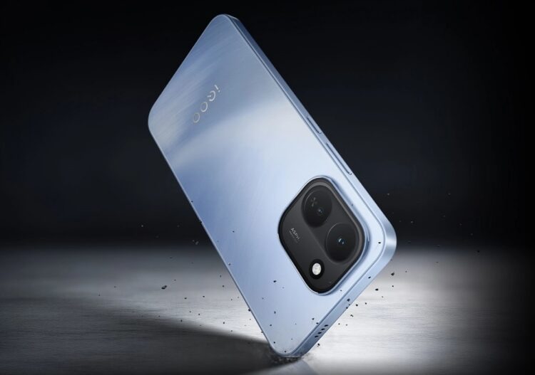 Ценник порадует не всех. Изображение: iQOO. Фото.