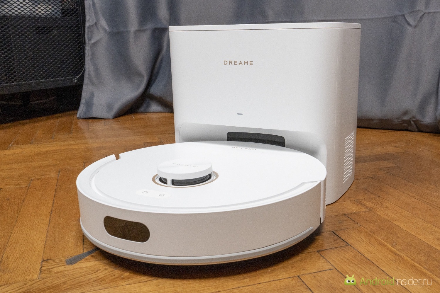 Мощный робот-пылесос для дома. При такой цене это один из самых мощных пылесосов. Фото.