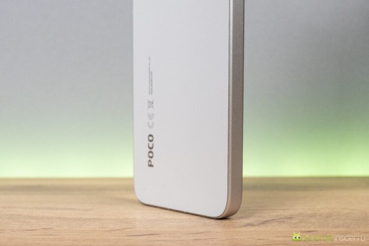 Дизайн и первое впечатление от POCO X8 Pro Max: флагман в руках. Корпус защищен от воды и он стоит на грани. Фото.