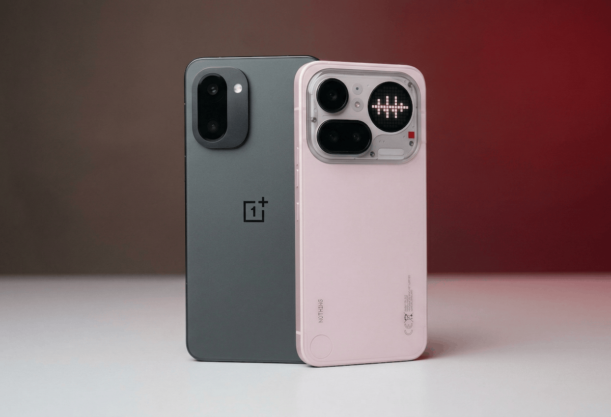 Эти смартфоны слишком одинаковы, чтобы смело назвать лучший. Но некоторые преимущества есть у каждого. Фото.