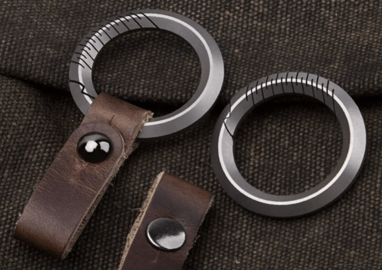 Титановое кольцо для ключей. Изображение: AliExpress. Фото.