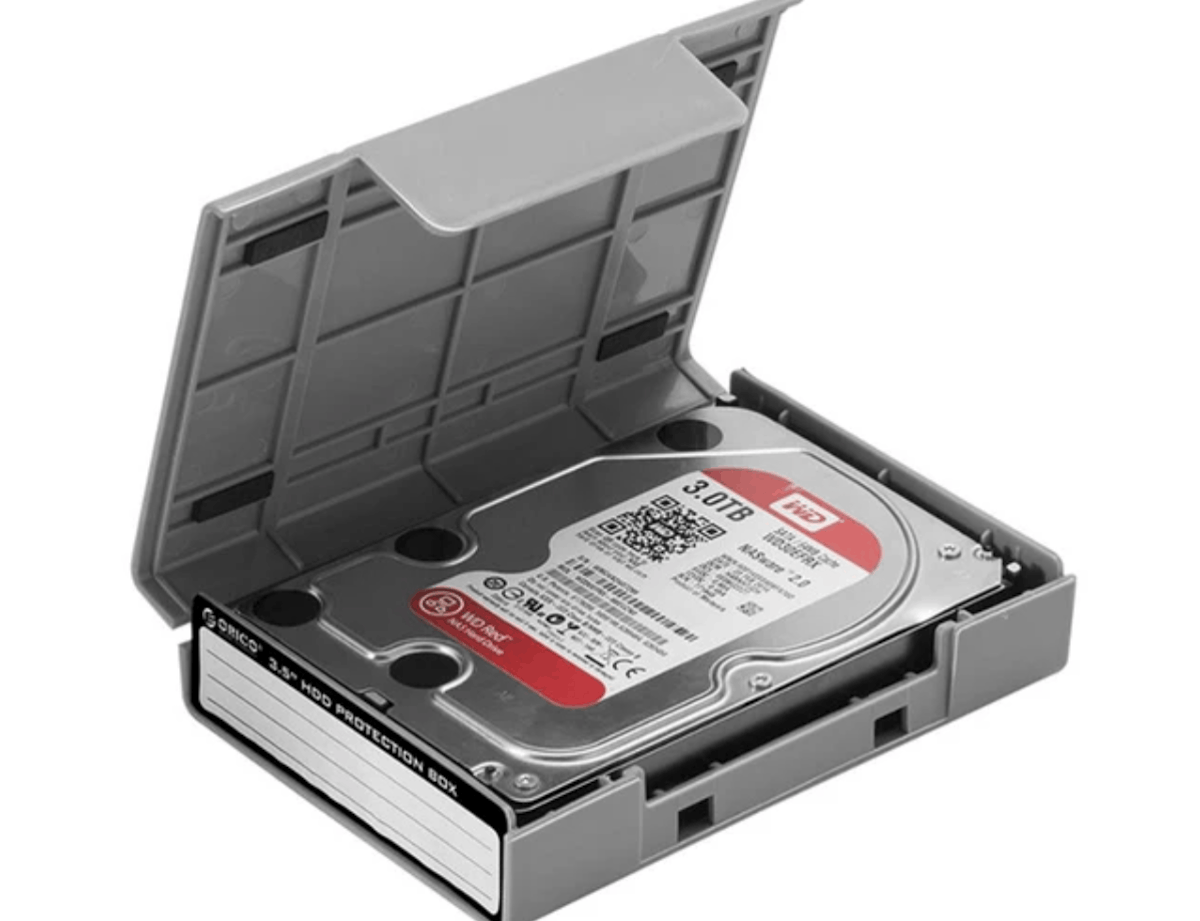 Чехол для жёсткого диска 3.5 дюйма. Изображение: AliExpress. Фото.