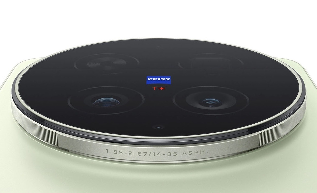 Главный акцент разработчики смартфона сделали на камере. Изображение: vivo. Фото.