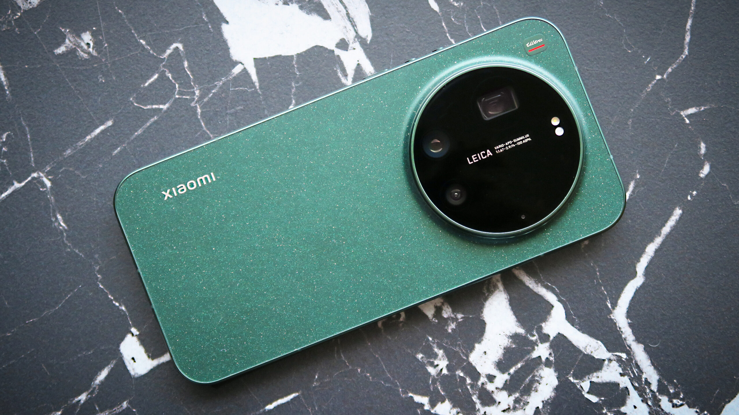 Xiaomi 17 и 17 Ultra уже можно купить в России Xiaomi 17 и 17 Ultra уже можно купить в России